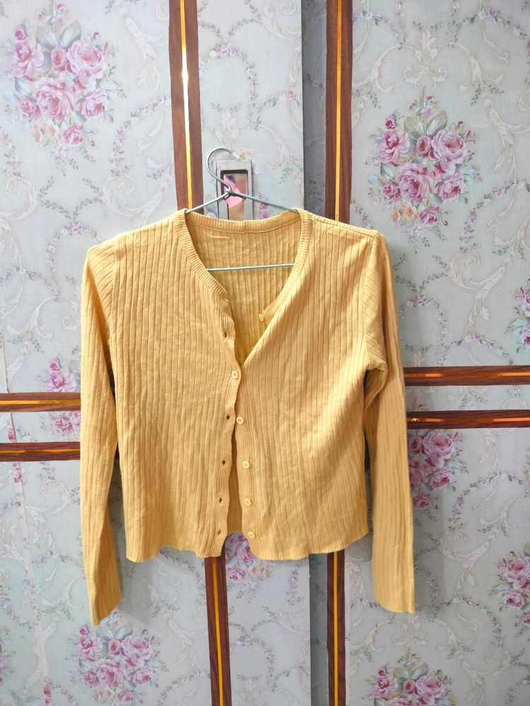 Spring yellow 💛 crop cardigan very light