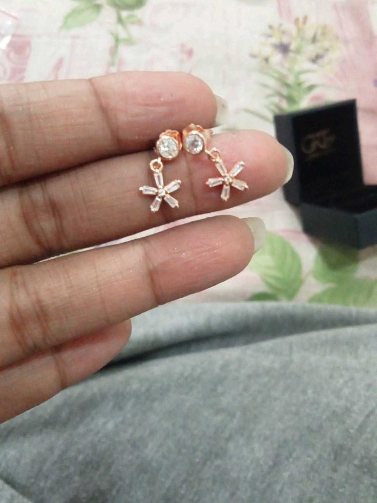 Stunning 925 Sterling Silver Stud