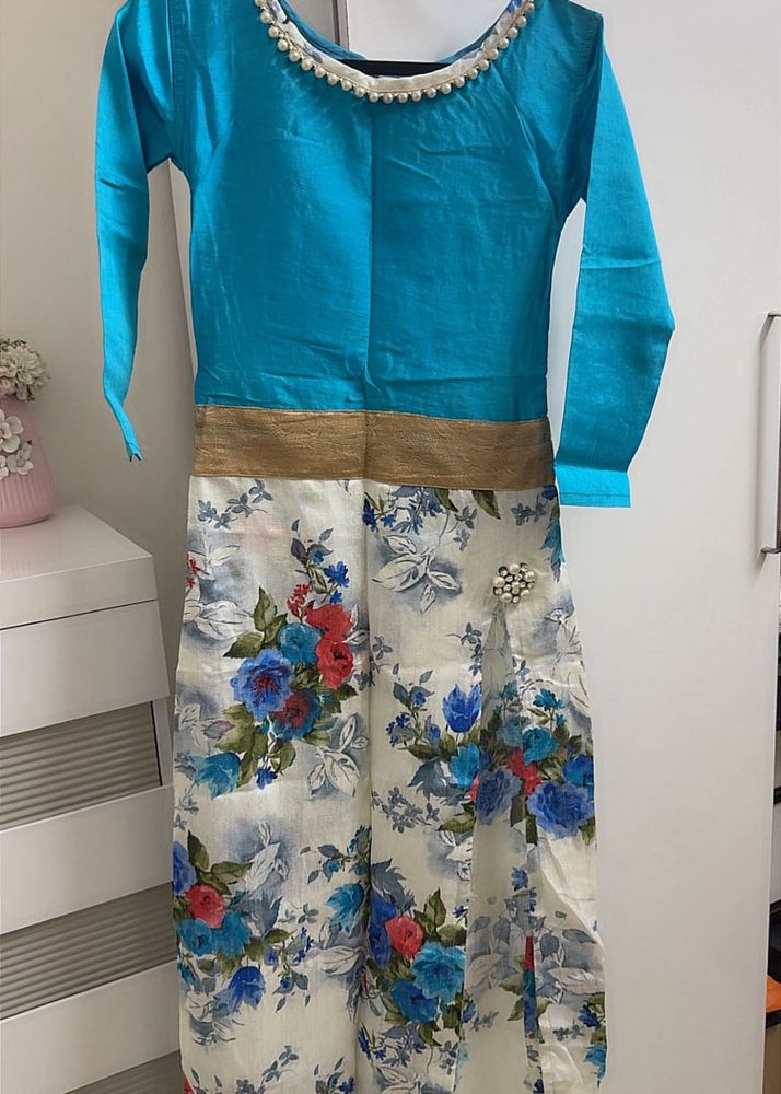 Beautiful Sky Blue Floral Print Kurta