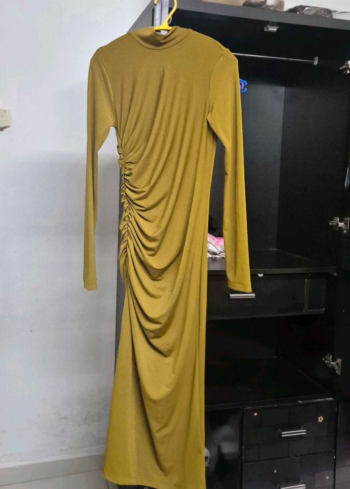 H&amp;M - Mustard Ruched Long Sleeve Dress