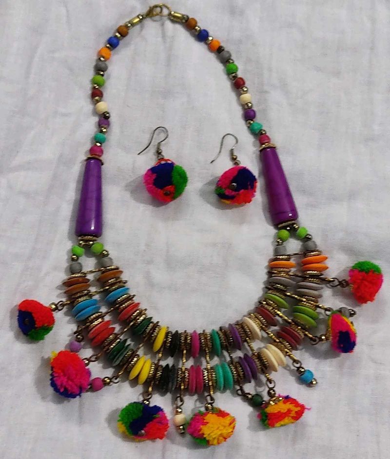 Colorful pompom Necklace &amp; Earring Set