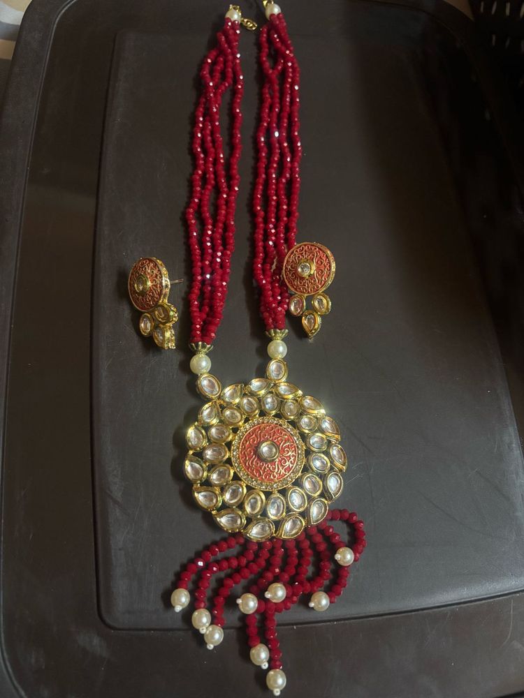 Stunning Red Beaded Necklace Set