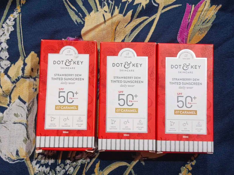 (Pack of 3) Dot &amp; Key Strawberry Dew Tinted Sunscr