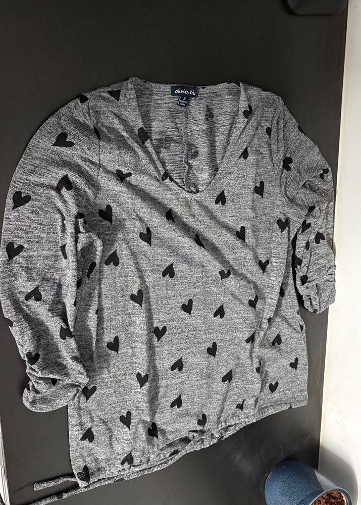 Cute Grey Heart Print Top