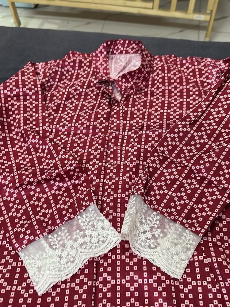 Maroon Ethnic Kurta with Lace Detail