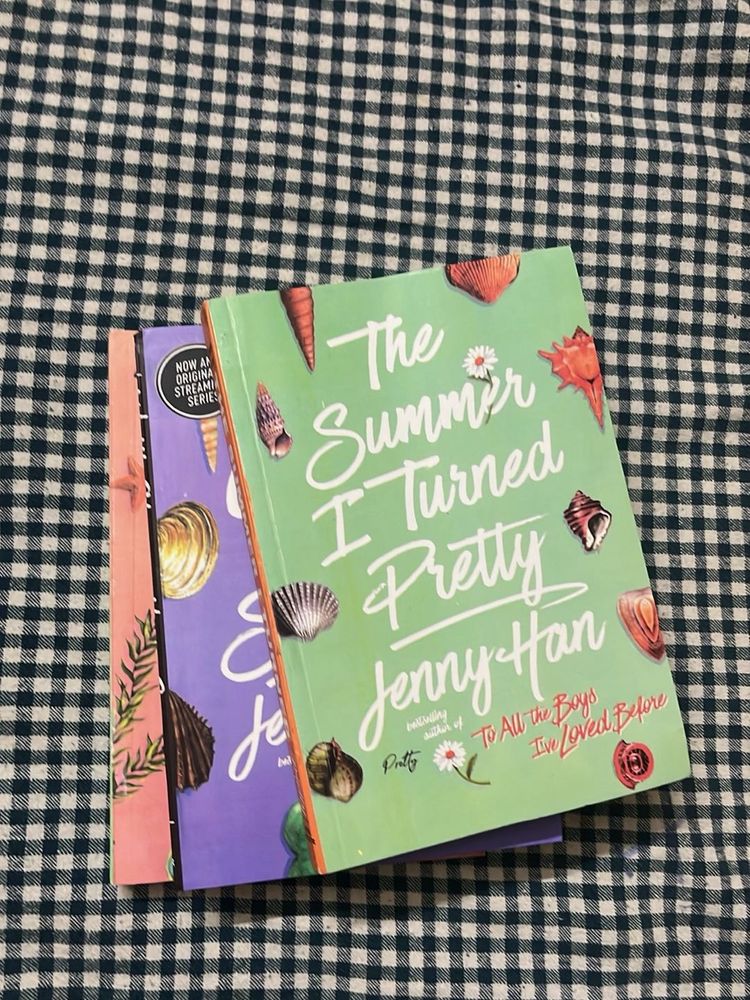 The Summer I Turned Pretty Book