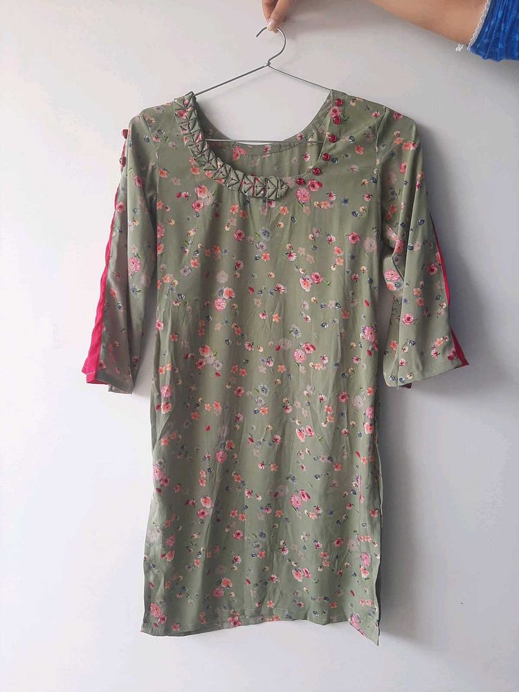 Floral Print Kurta-Leggings Set