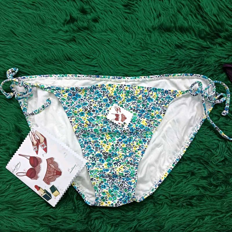 Floral 🆕🎁Bikini Bottoms