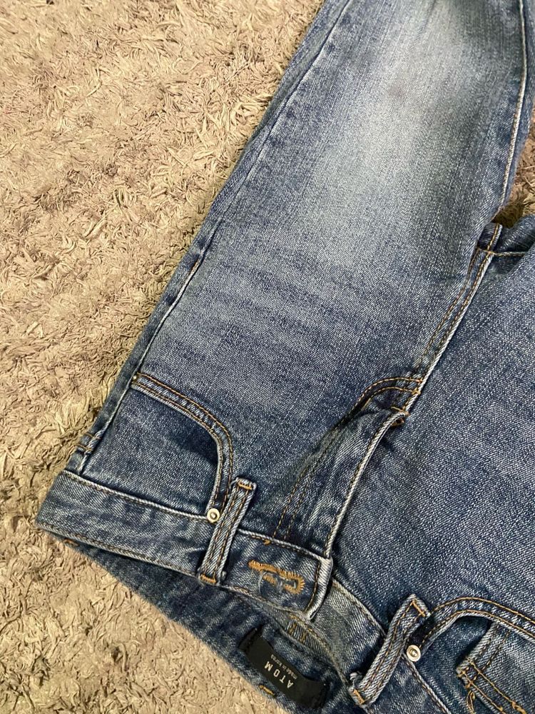 Light Wash Denim Jeans