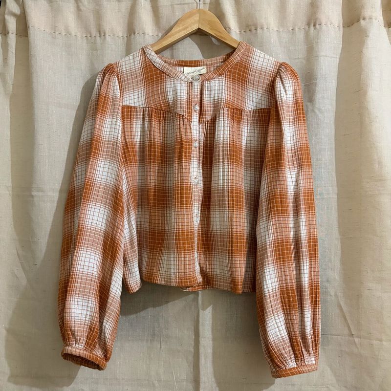 Cute Plaid Cropped Blouse