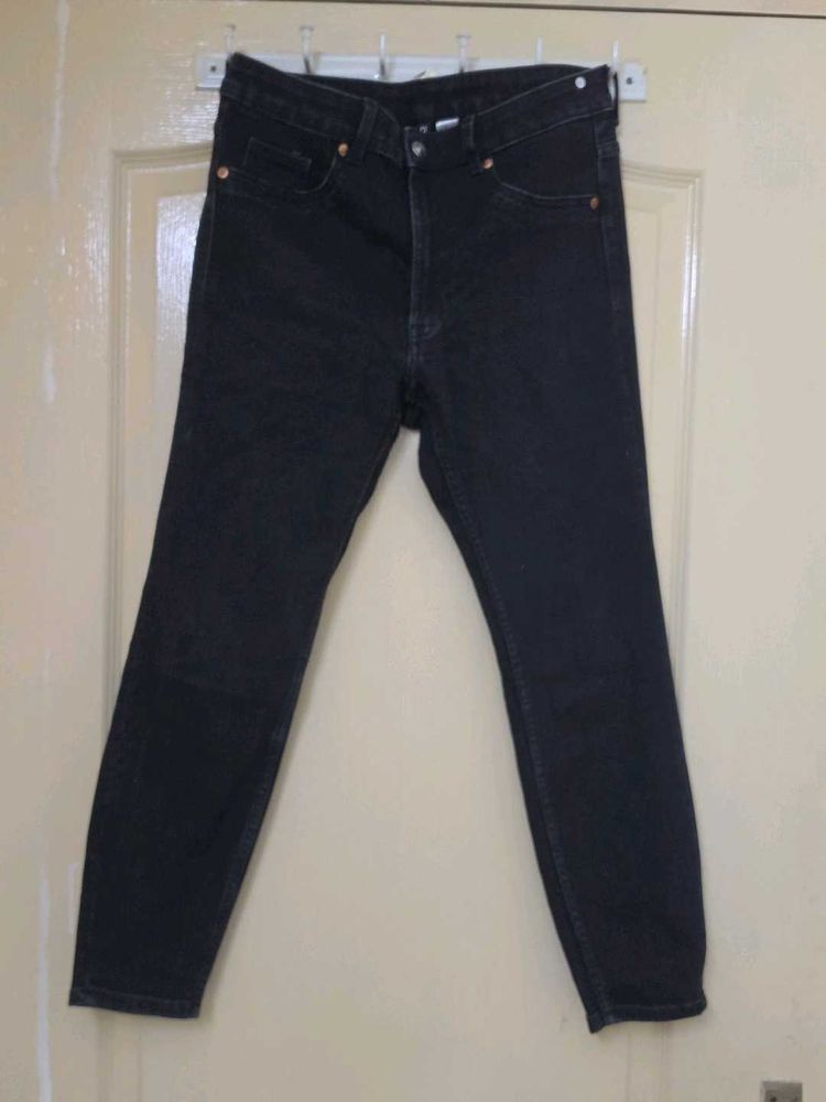 H&amp;M Divided Classic Skinny fit Black D