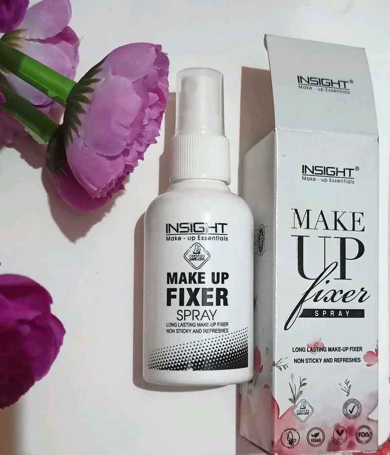Insight makeup fixer Spray