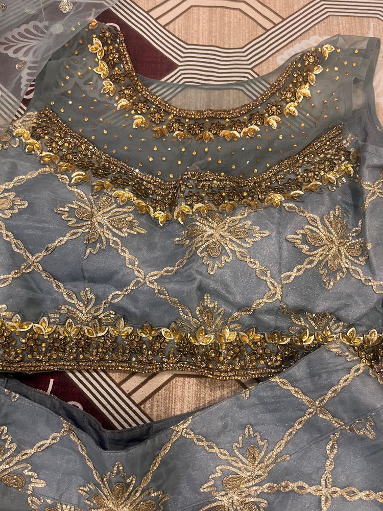 women gota pati work grey lehenga