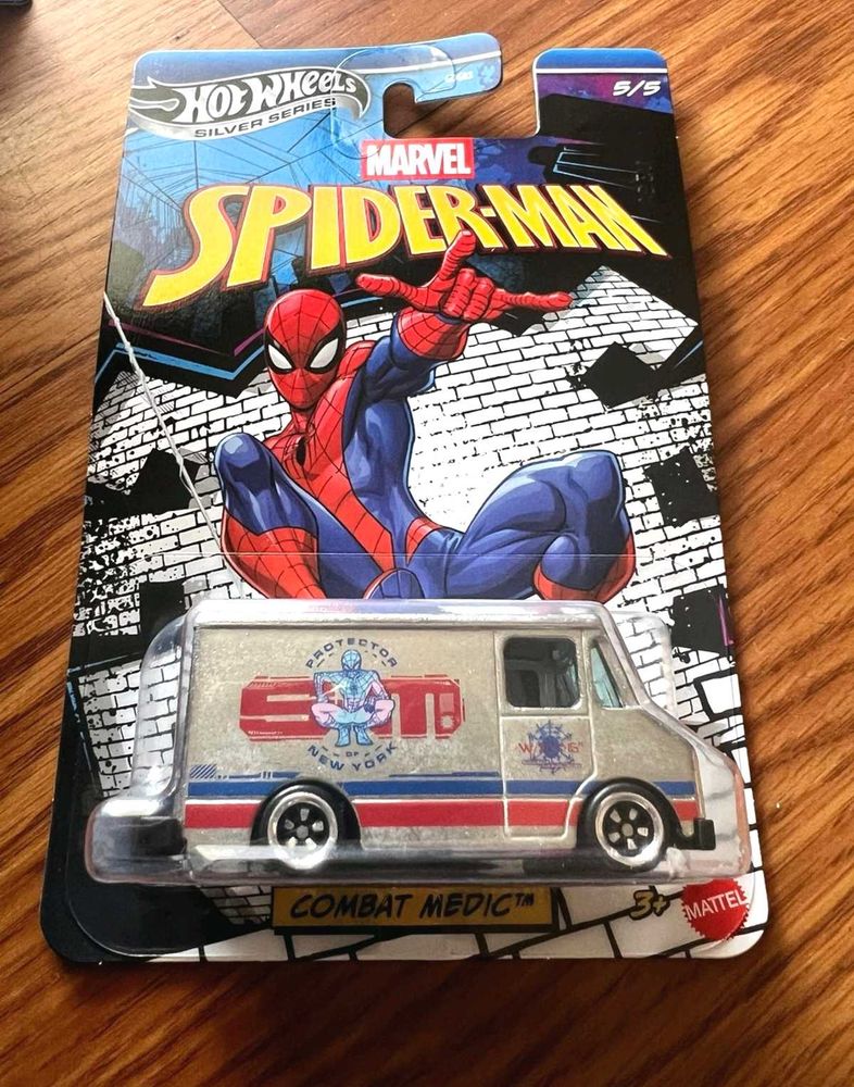 Sale 🔥 Chsae Spiderman Combat Medic Hot Wheels