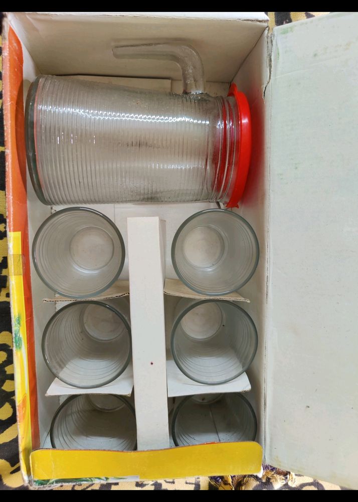 Jug And 6 Glasses Set