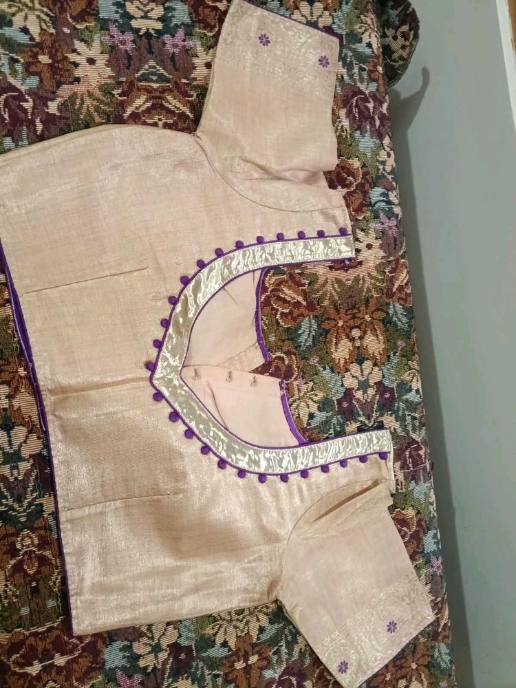 Silk saree with stitched blouse size 34-36