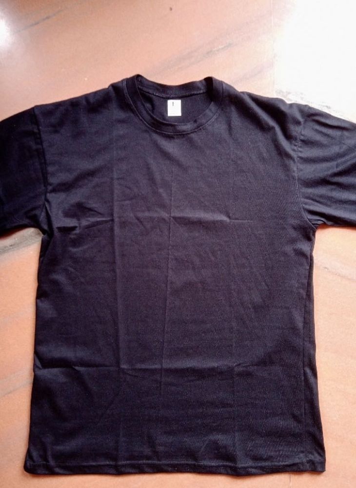 Plain Black T-Shirt