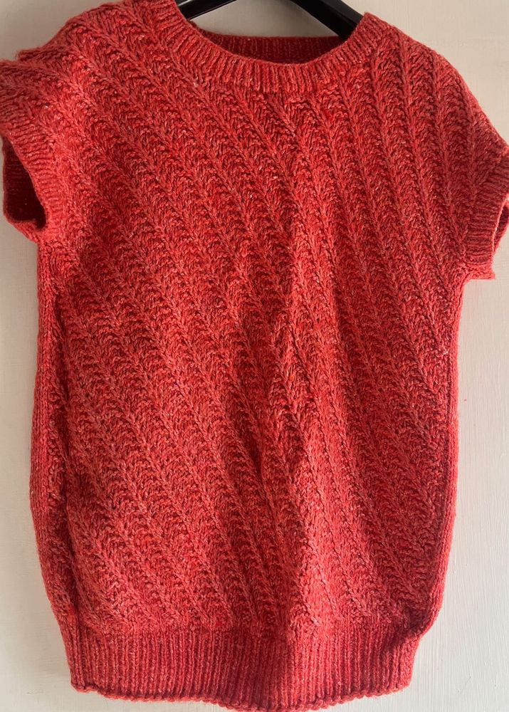 Unisex Red Half Sleeve Sweater