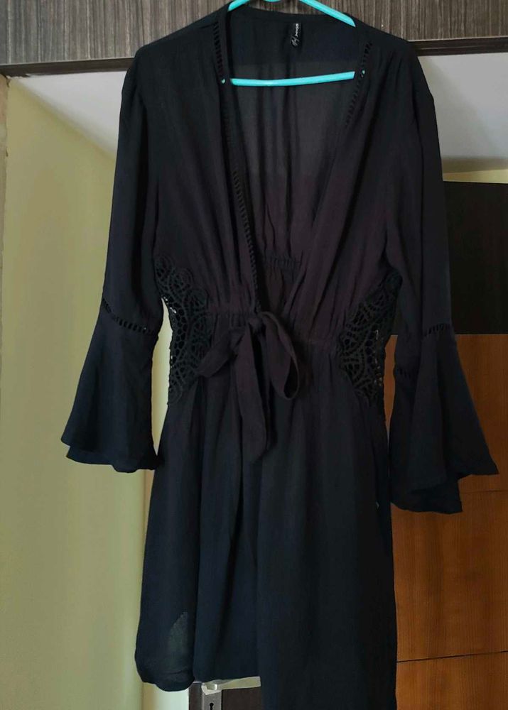 Chic Black Bell Sleeve Mini Dress