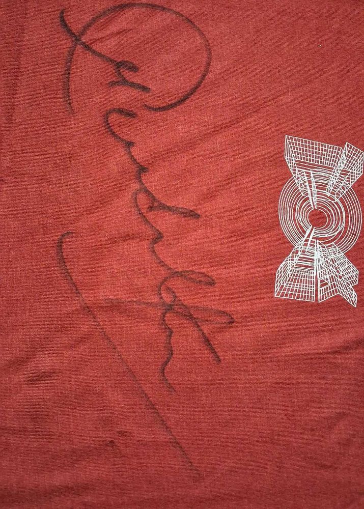Official Sachin Tendulkar Hand Signed tshirt
