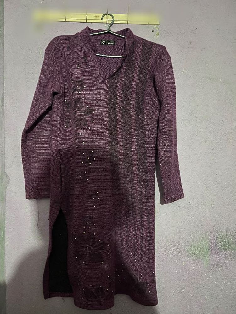 Elegant Woolen Embroidered Kurta ‼️