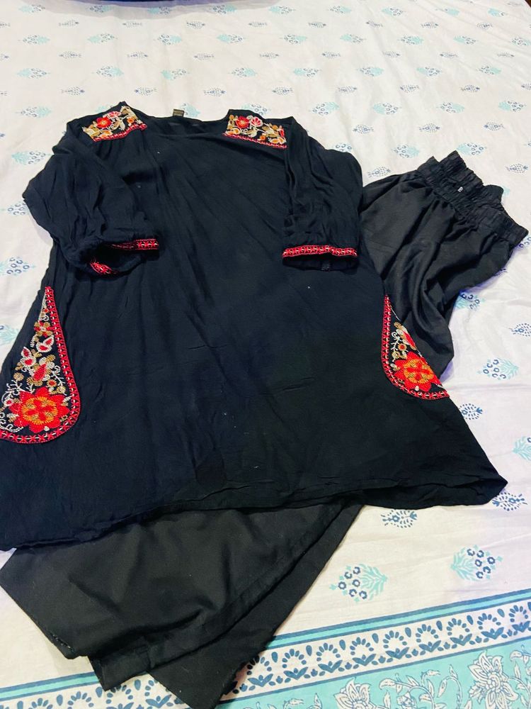 Embroidered Black Kurta Set