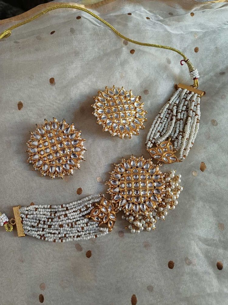 Pearl Kundan Jewelry Set