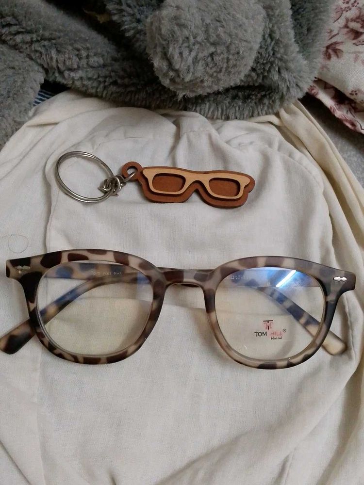 Stylish Leopard Print Glasses