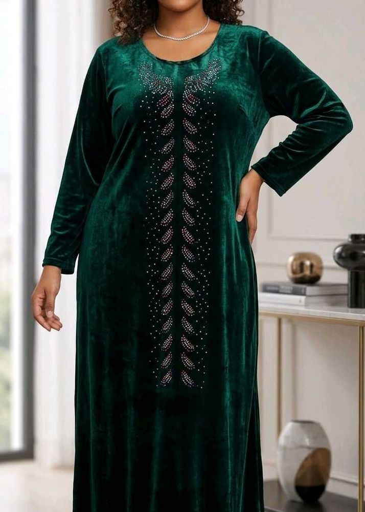 Green Velvet Gown with Embellishments xxl