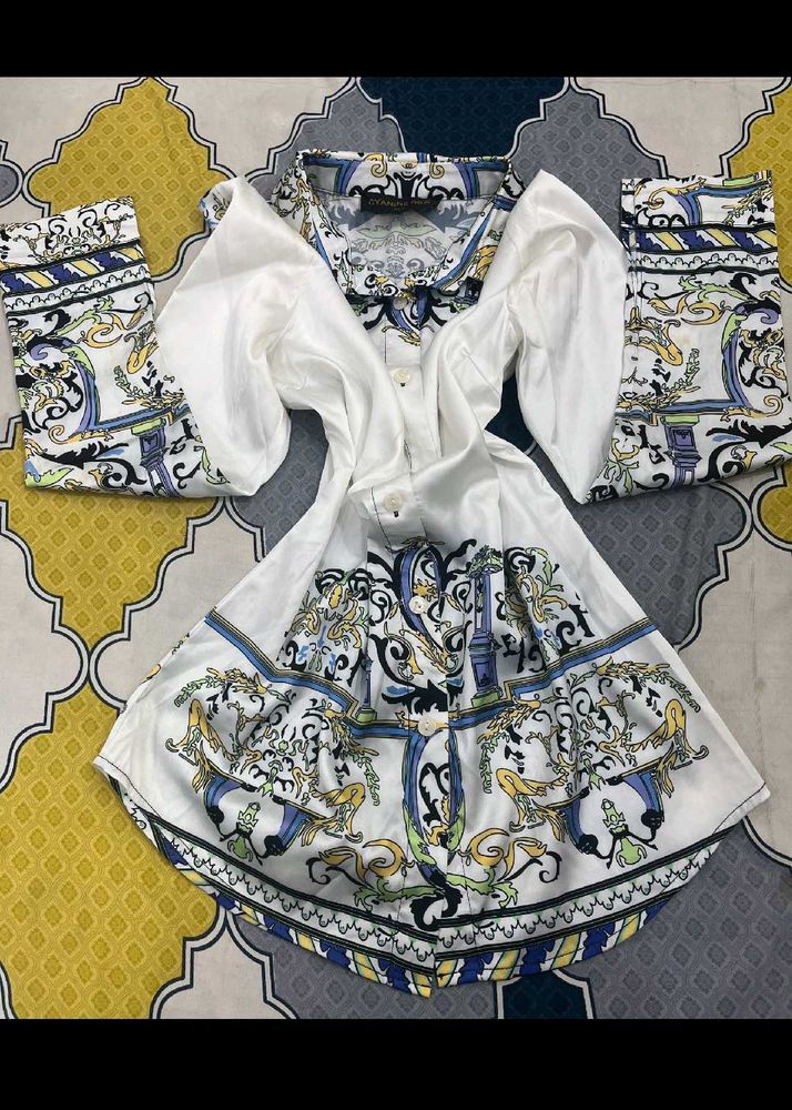 Elegant White Printed stain top