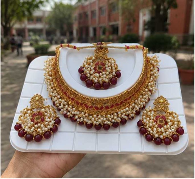Stunning Gold Plated Kundan Necklace Set