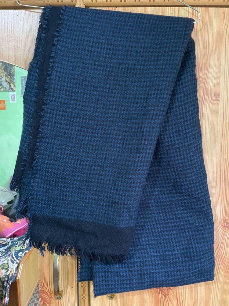 Classic Houndstooth Scarf