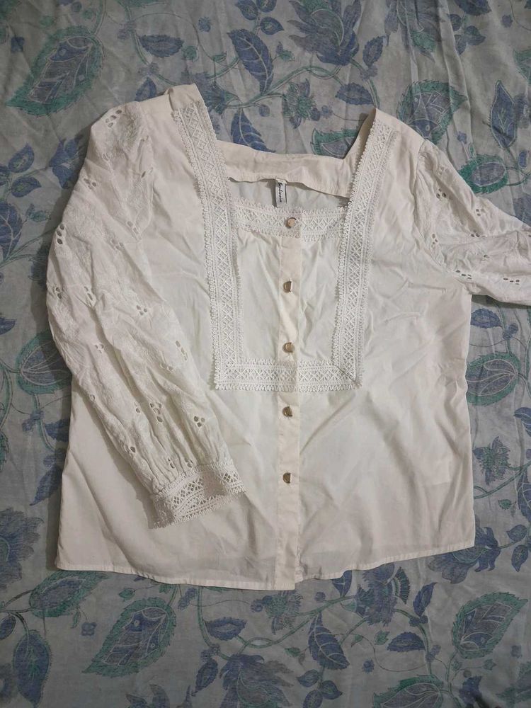 White shirt with Lace detailing