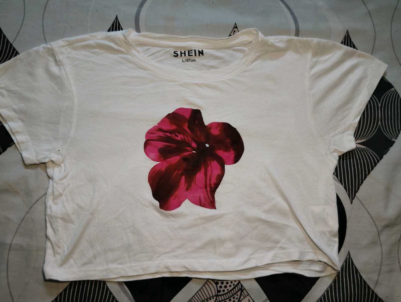 SHEIN White Cropped T-Shirt with Flower Print