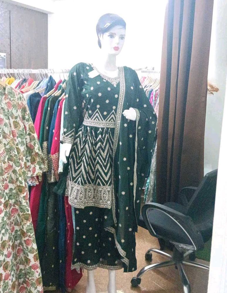 Elegant Dark Green Embroidered Kurta Set