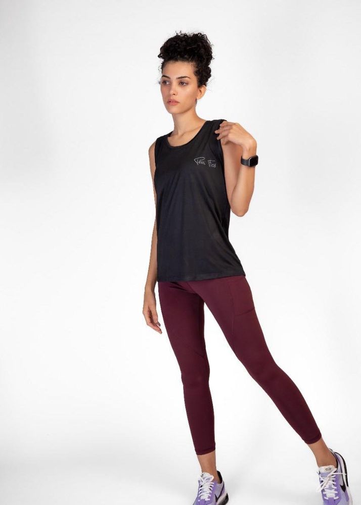 Black Sleeveless Athletic Tank Top