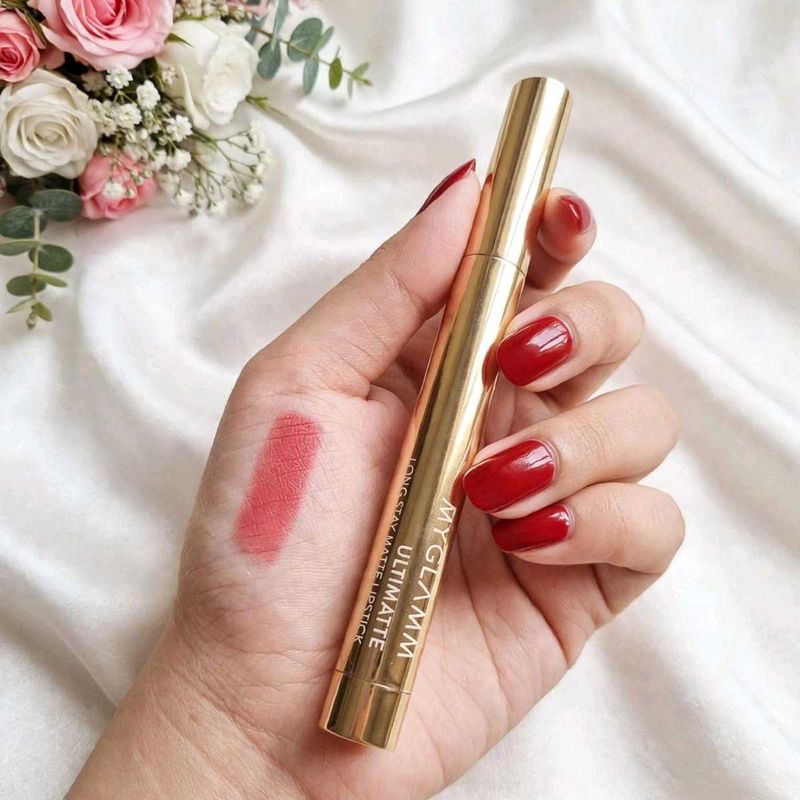 MYGLAMM Ultimatte Matte Lipstick showgirl
