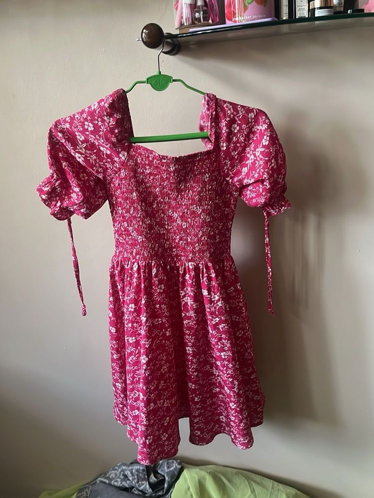 berrylush Cute Pink Floral Smocked Dress