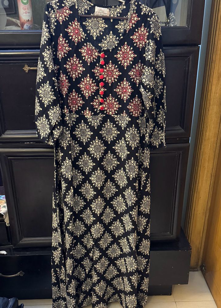 WOMEN SABHYATA KURTI Only