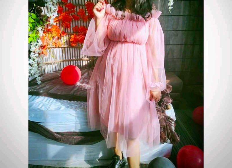 Chic Pink Tulle Off-Shoulder Dress