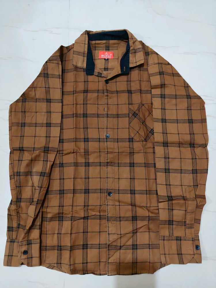 Men's Brown Plaid Button-Down Shirt