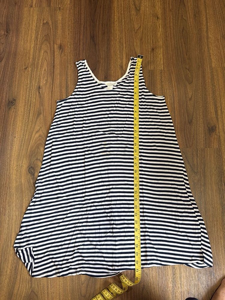 Classic Navy &amp; White Striped Tee