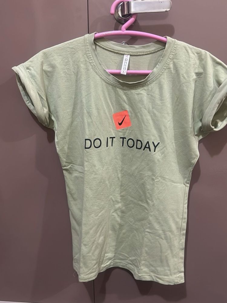 Trendy 'Do It Today' Graphic Tee
