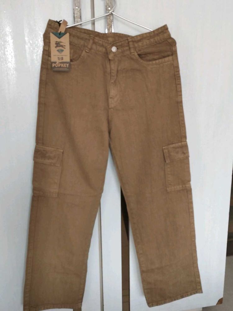 Trendy Cargo Pants - Brown