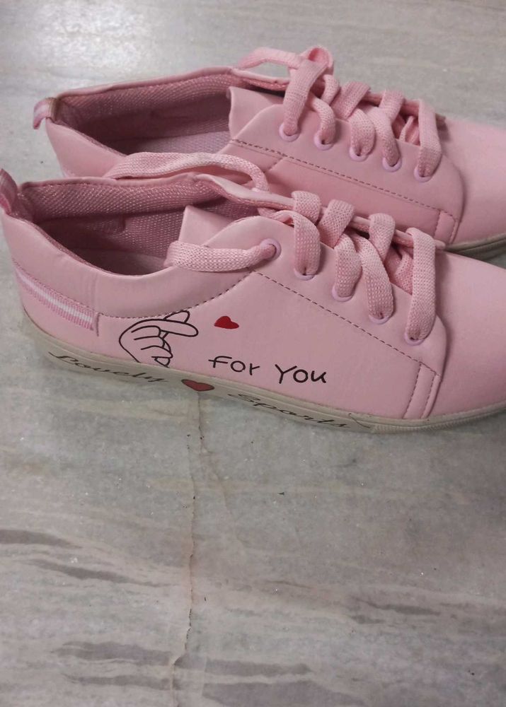 Women's Pink Shoes 🩷