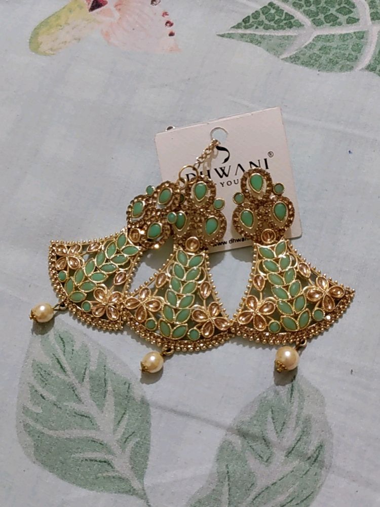 Earings
