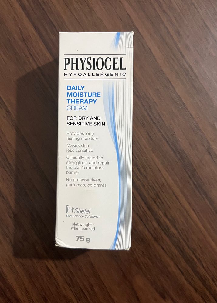 Moisturiser Worth 546 Rs  For Just 100 Rs