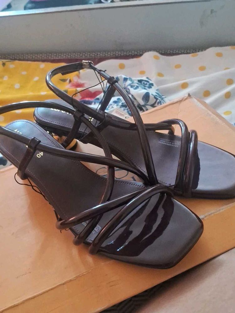 Elegant Black Strappy Heels