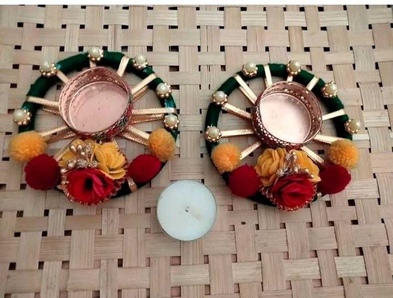 Festive T-light Candle Holder Set