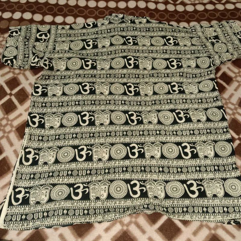 Om Print Black &amp; White Kurta